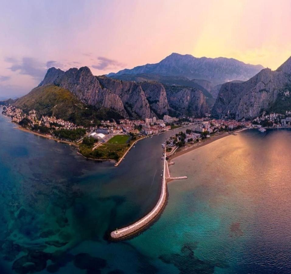 Apartments Kadenca Omis Exterior photo