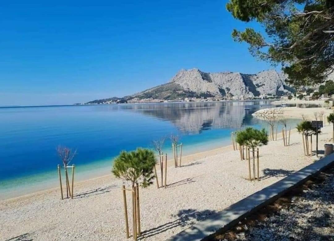 Apartments Kadenca Omis Exterior photo