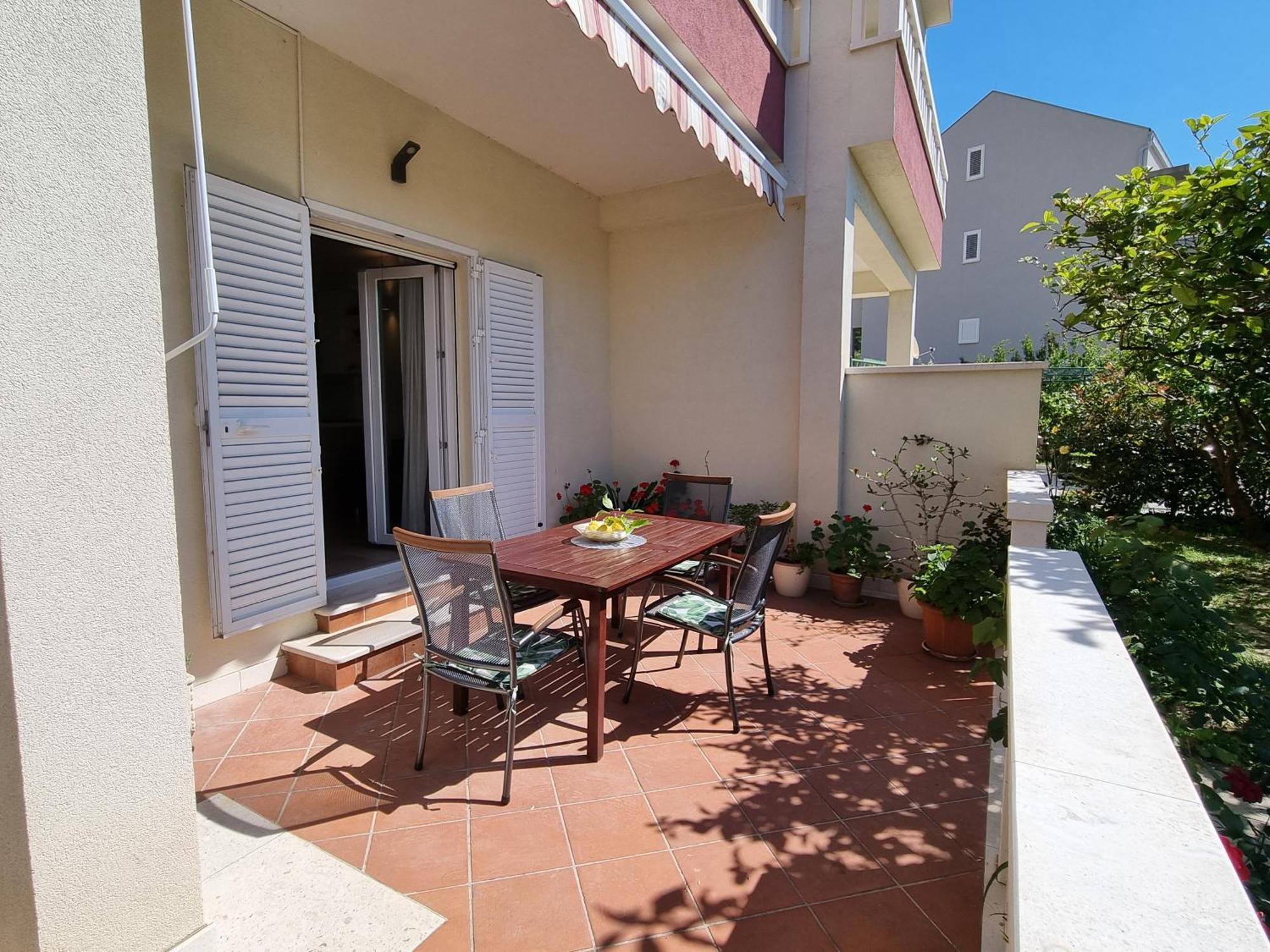 Apartments Kadenca Omis Exterior photo